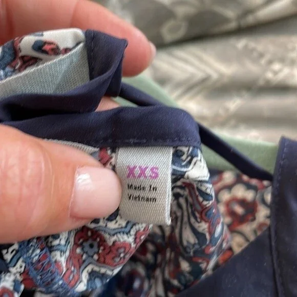 Athleta Medallion Dunes Tank Top - Picture 9 of 10